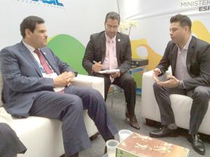  Sheikh Salman Al-Humoud Al-Sabah meets Brazil's Sports Minister Leonardo Picciani (Photo: KUNA)