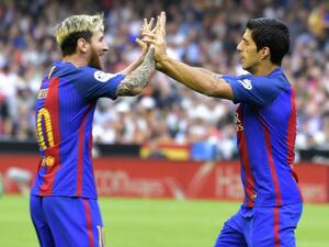 سواريز وميسي