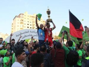 فرحة أهلي الخليل باللقب