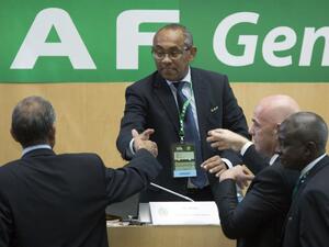 جياني إنفانتينو رئيس الفيفا يهنىء أحمد أحمد بعد فوزه غير المتوقع برئاسة الاتحاد الإفريقي لكرة القدم