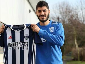 جبر يرفع قميص ويست بروميتش