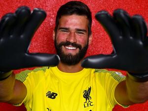 آليسون بيكر