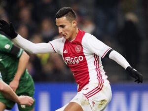 أنور الغازي أبرز المرشحين لتعويض غياب صلاح