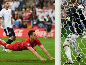 ميليك يهدر فرصة أمام مرمى الحارس مانويل نوير