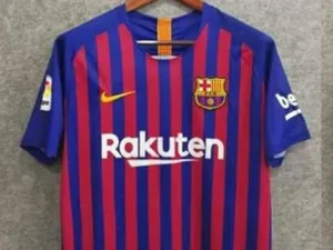 برشلونة يكشف عن قميصه الجديد السبت القادم