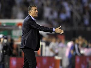 UAE coach Edgardo Bauza
