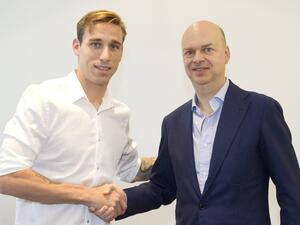 ميلان يتم التعاقد مع بيليا