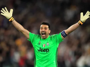 تلقت شباك جيانلويجي بوفون الهدف الثالث خلال 10 مباريات