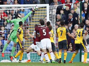 آرسنال يحقق فوزاً صعباً