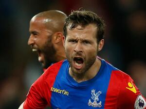 كاباي يحتفل بهدفه