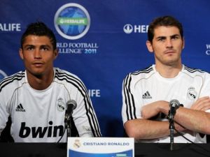 رونالدو وكاسياس