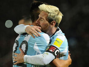 صورة أرشيفية لديبالا وميسي