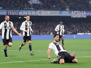 تشان يحتفل بهدفه