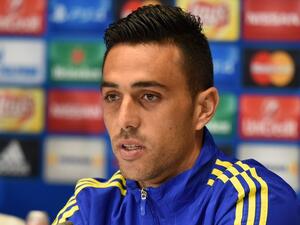 Maccabi Tel-Aviv FC midfielder Eran Zahavi gives a press conference at Olympiyski Stadium in Kiev on December 8, 2015, on the eve of the UEFA Champions League football match Maccabi Tel-Aviv vs Dynamo Kiev.
SERGEI SUPINSKY / AFP