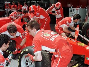 Schumacher's 1998 Ferrari fetches almost 2 mln dollars at auction 