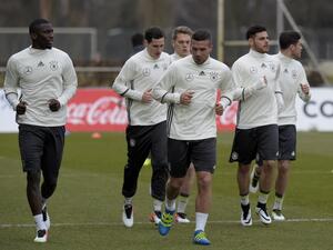 Members of the German national football team take part in a training session in Berlin on March 22, 2016.
The German national team will play England in a friendly football match on March 26 at Berlin's Olympic Stadium.
TOBIAS SCHWARZ / AFP
