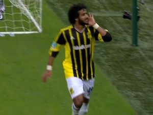 الغامدي يحتفل بهدفه