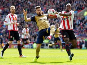 فشلت محاولات أوليفييه جيرو وزملائه في زيارة شباك فريق القطط السوداء