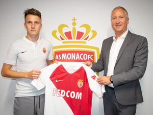 غولوفين ينتقل إلى موناكو