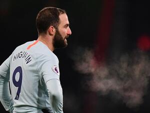 هيغواين يفشل فشلاً ذريعاً