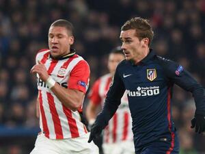 أنتوان غريزمان (يمين)