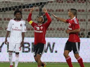 حسن علي إبراهيم يحتفل بهدفه التاريخي في مرمى ميلان