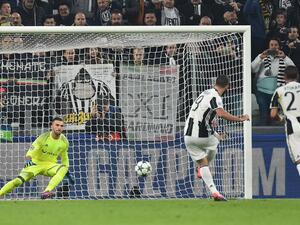 هيغواين يمنح اليوفي التقدم