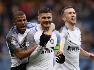 إيكاردي (وسط) يقود إنتر لفوز كاسح