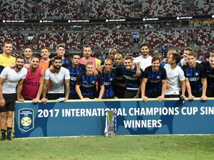 لاعبو إنتر يحتفلون باللقب