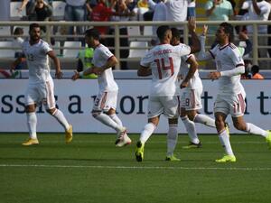 لاعبو إيران يحتفلون بالهدف الأول