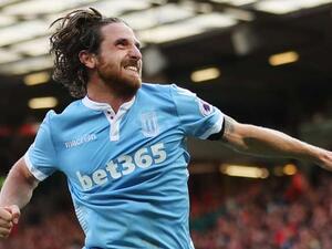 آلين يحتفل بهدفه