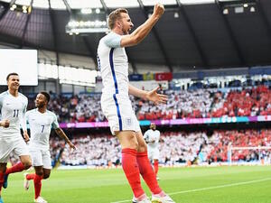 كاين يحتفل بهدفه