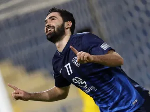 خربين يحتفل بهدفه