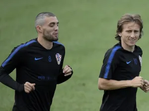 مودريتش وكوفاتشيتش خلال تدريبات منتخبات كرواتيا في كأس العالم 2018