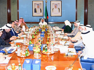 Prime Minister Sheikh Jaber Al-Mubarak Al-Hamad Al-Sabah presides Kuwaiti cabinet weekly session (Photo: KUNA)