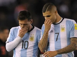 إيكاردي وليونيل ميسي الغائب عن المنتخب مؤخراً في صورة أرشيفية