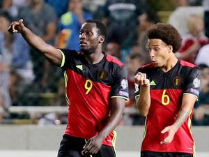 بلجيكا تؤكد تفوقها بفضل لوكاكو (يسار)