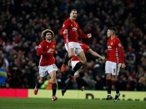 إبراهيموفيتش (وسط) يواصل تألقه وينقذ مانشستر يونايتد من الخسارة