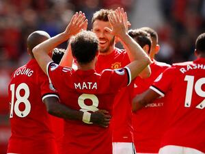 مانشستر يونايتد يحافظ على المركز الثاني دون مفاجآت