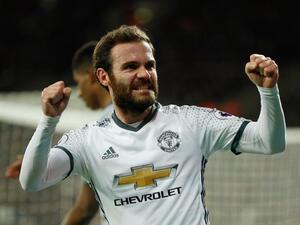 ماتا يحتفل بهدفه