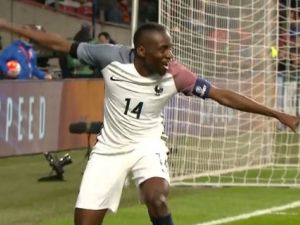 ماتويدي يجتفل بهدفه