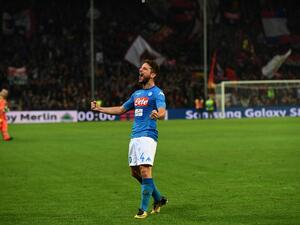 ميرتينز يسجل مرتين ويمنح نابولي فوزاً مهماً