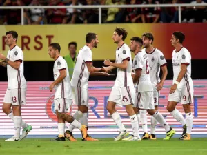 كوتروني يسجل هدف فوز ميلان