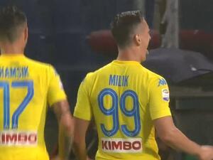 ميليك يحتفل بهدفه