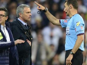 مورينيو ولقطة طرده