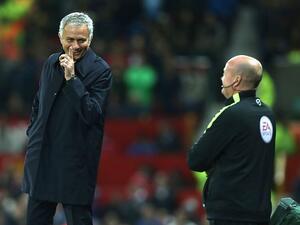 جوزيه مورينيو يحقق الفوز الأول مع يونايتد على مانشستر سيتي الذي يقوده غريمه جوسيب غوارديولا