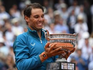 نادال يحتفل باللقب