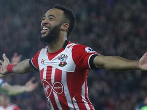 ريدموند يحتفل بهدفه