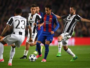 أكمل نيمار 13 مراوغة ناجحة وهو أعلى رقم خلال مباراة واحدة منذ إيدين هازارد نجم تشيلسي (15) أمام ماريبور في نوفمبر 2014، إلا أن البارسا فشل في الاستفادة من جهود نجمه البرازيلي.