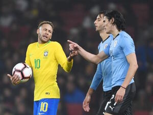 الخلاف الذي دار بين النجمين